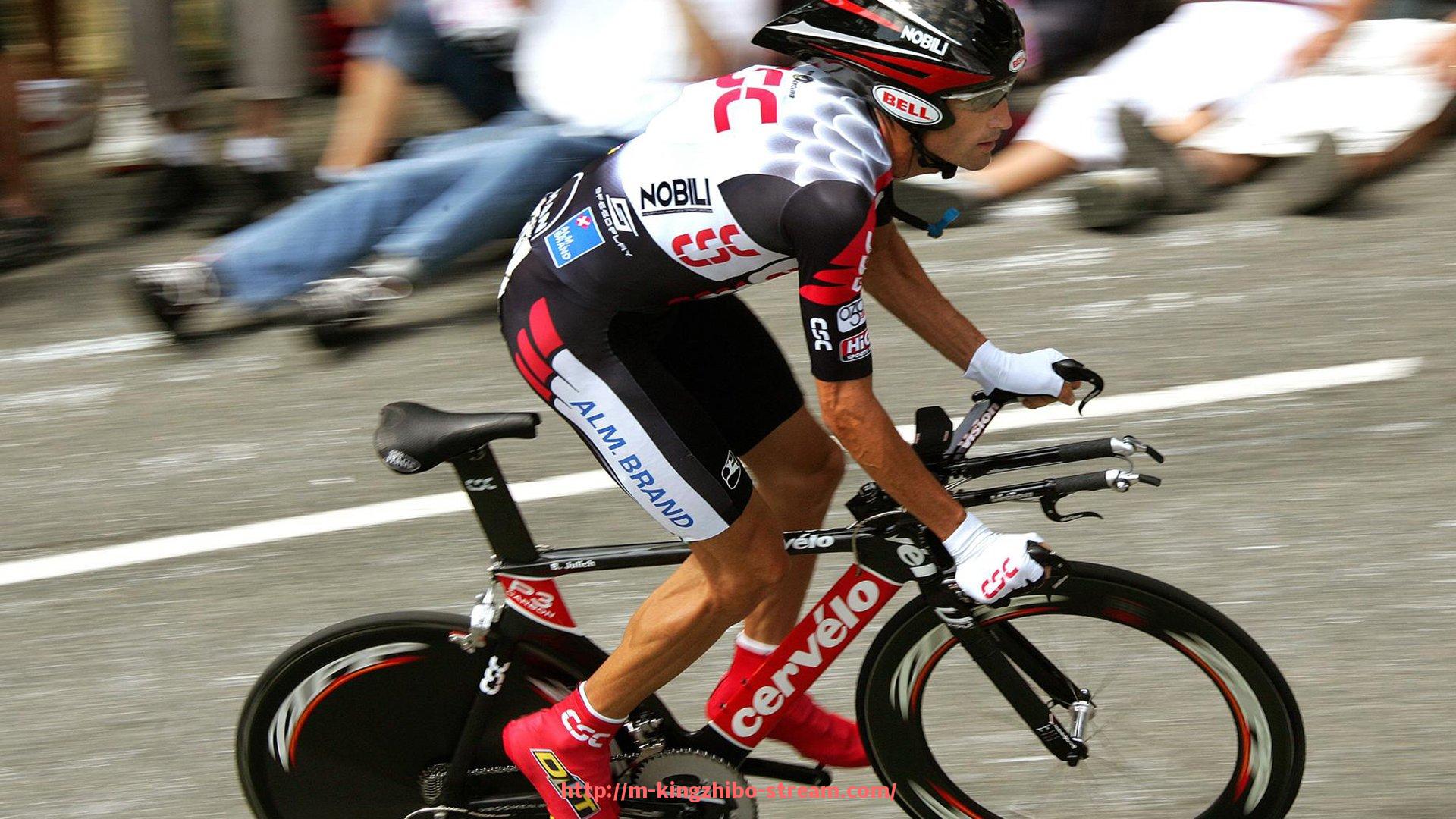 王者体育直播-意甲球队阵营派系的形成与球队文化差异